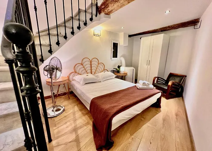 Riviera - Cote D'azur - Old Town - Promenade Des Apartamento 3*
