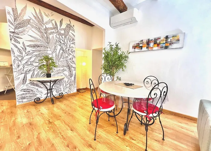 Riviera - Cote D'azur - Old Town - Promenade Des 3* Nice